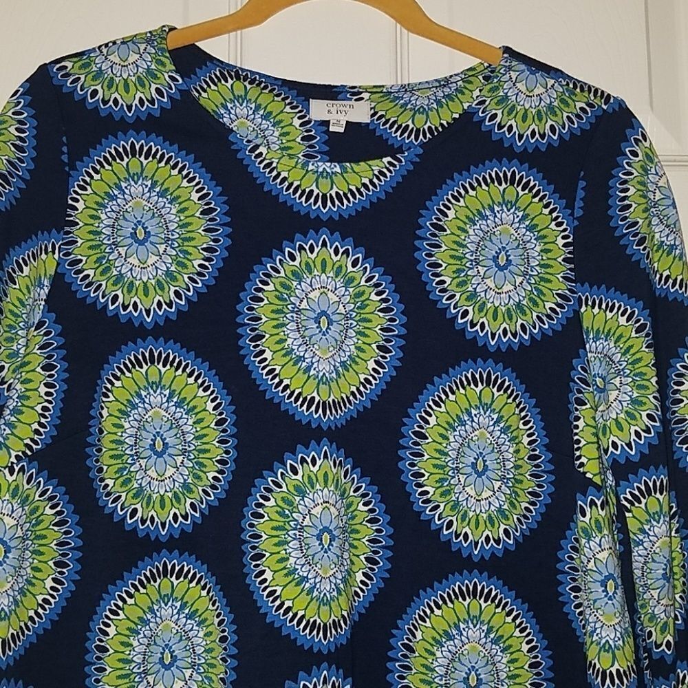 Crown & Ivy long sleeve blue green top Sz M NWOT - Picture 3 of 5